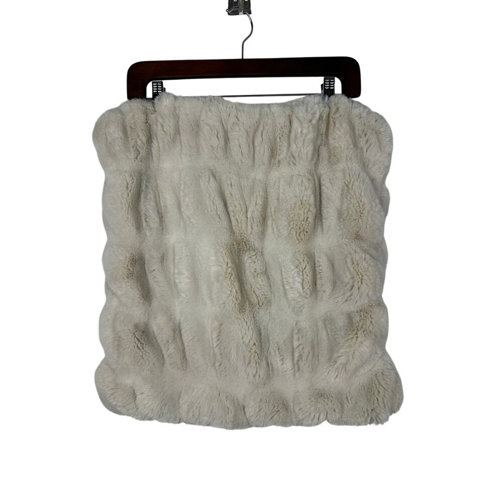 Pottery Barn Ruched Faux Fur Pillow Cover 18x18 Ivory Cream Texture double sided